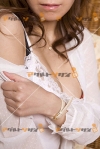 女性写真素材番号2528